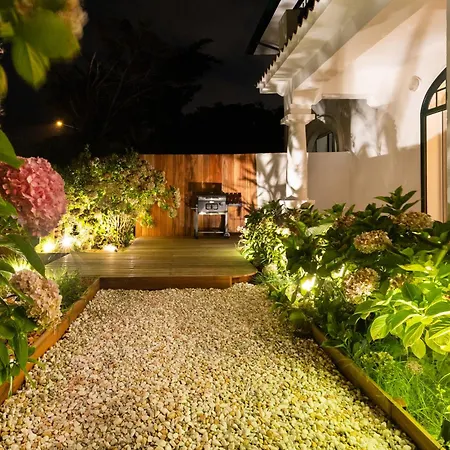Sea View - 100m To - Garden & Terrace شقة بيدار
