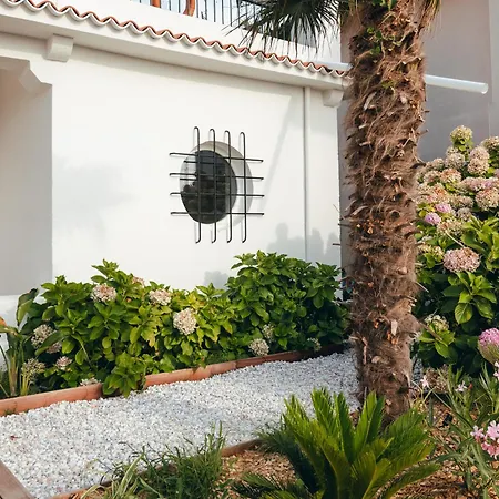 Apartmán Sea View - 100m To - Garden & Terrace *